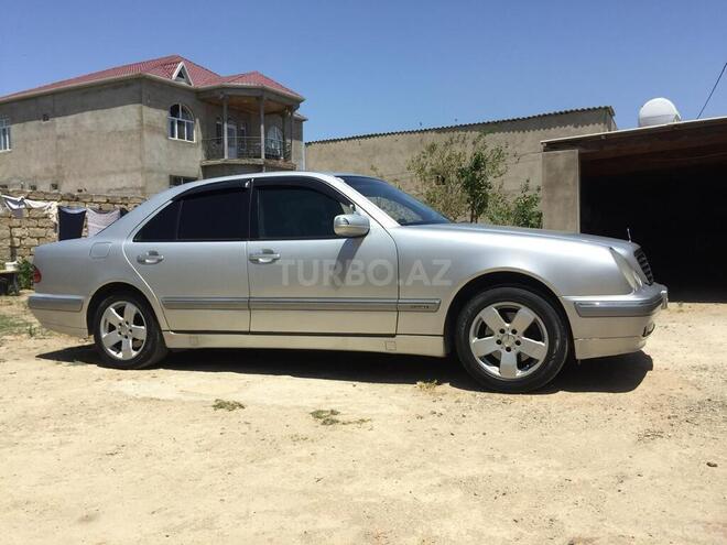 Mercedes E 270 2000, 350,000 km - 2.7 l - Bakı