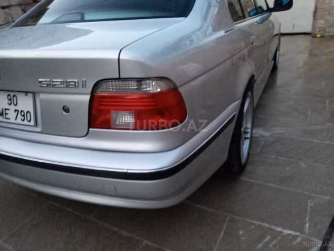 BMW 528 2000, 225,000 km - 2.8 l - Bakı