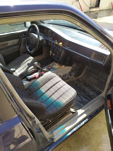 Mercedes 190 1990, 200,000 km - 2.2 л - Bakı