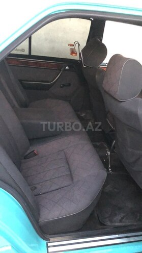 Mercedes E 260 1985, 116,798 km - 2.6 л - Sumqayıt