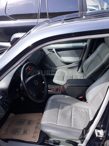 Mercedes C 200 1999, 258,000 km - 2.0 l - Xırdalan