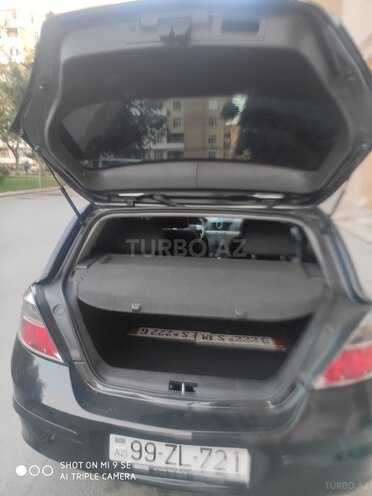 Opel Astra 2010, 129,000 km - 1.4 l - Bakı