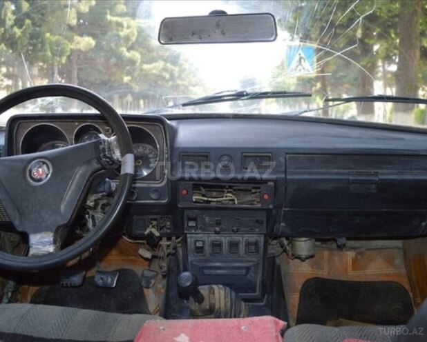GAZ 24 1978, 350,000 km - 2.4 l - Masallı