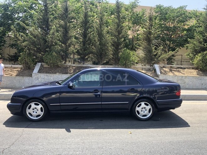 Mercedes E 240 1999, 386,000 km - 2.4 l - Bakı