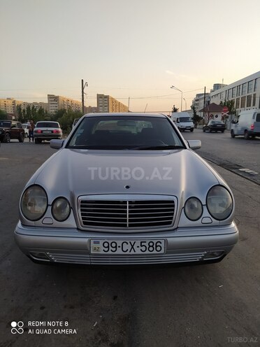 Mercedes E 240 1999, 304,234 km - 2.4 l - Bakı