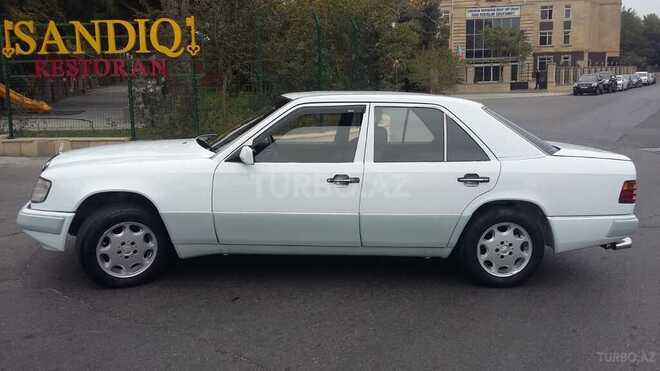Mercedes E 200 1991, 84,000 km - 2.0 л - Bakı