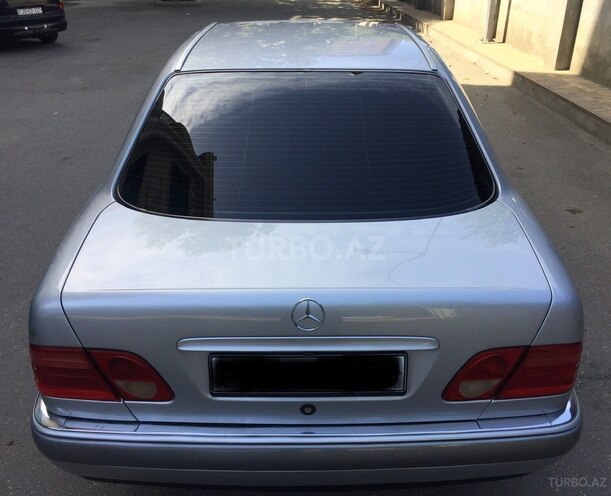 Mercedes E 240 1997, 323,090 km - 2.4 l - Gəncə