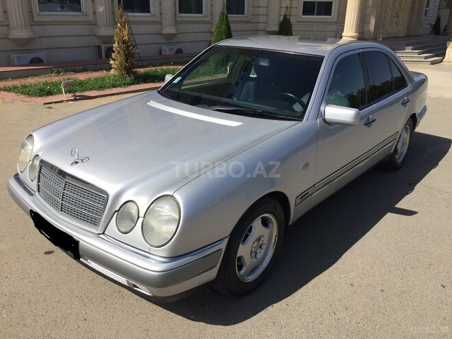 Mercedes E 240 1997, 323,090 km - 2.4 l - Gəncə