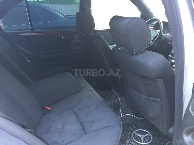 Mercedes E 240 1997, 323,090 km - 2.4 l - Gəncə