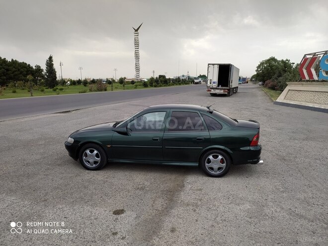 Opel Vectra 1998, 245,128 km - 1.6 л - Sumqayıt