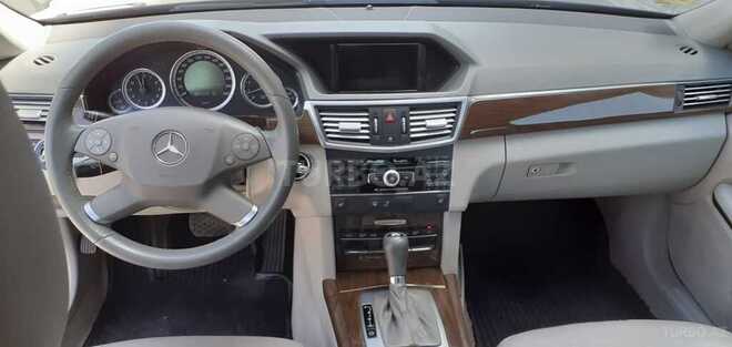 Mercedes E 250 2010, 167,777 km - 1.8 л - Bakı