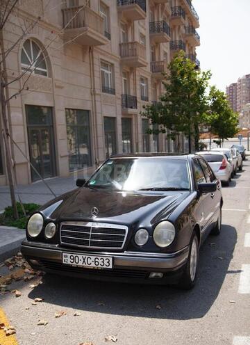 Mercedes E 280 1998, 269,700 km - 2.8 l - Bakı