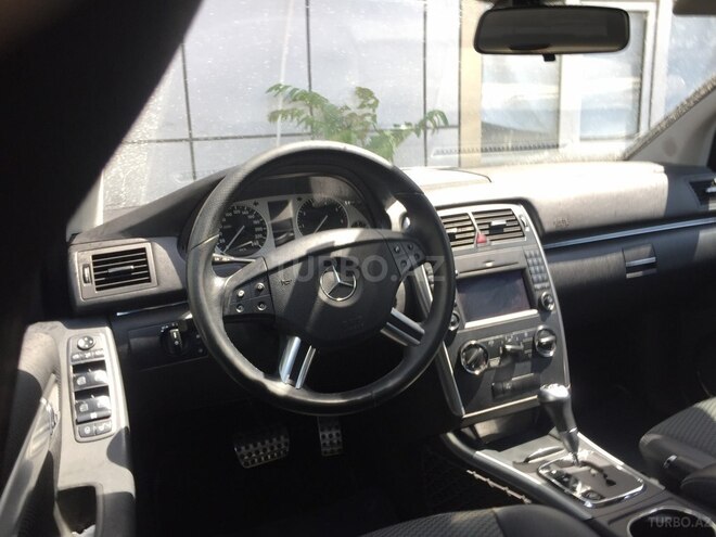 Mercedes B 180 2010, 68,000 km - 1.8 l - Bakı