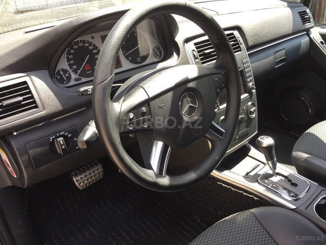Mercedes B 180 2010, 68,000 km - 1.8 l - Bakı
