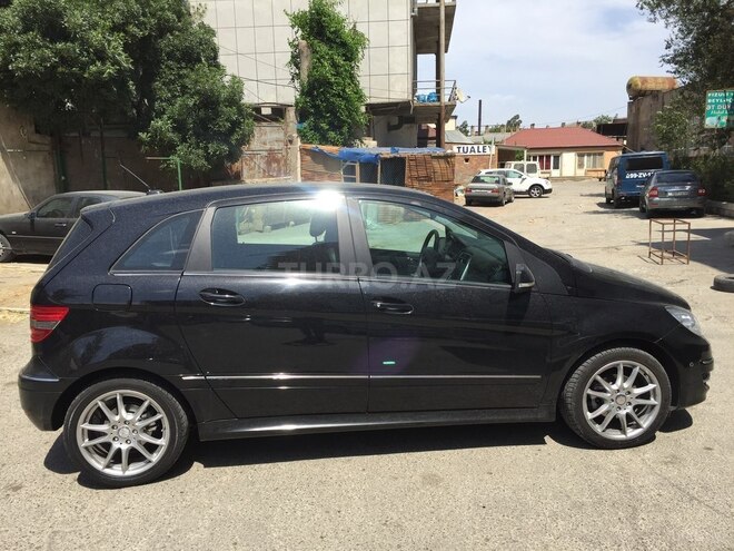 Mercedes B 180 2010, 68,000 km - 1.8 l - Bakı