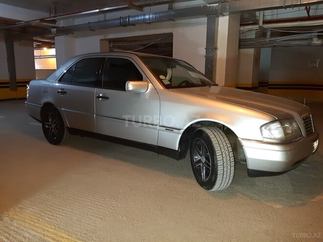 Mercedes C 220 1995, 408,000 km - 2.2 l - Xırdalan