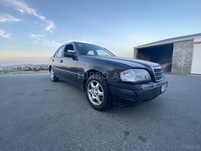 Mercedes C 220 1995, 530,000 km - 2.2 l - Bakı