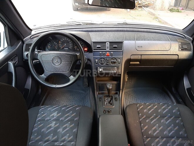 Mercedes C 200 1997, 230,000 km - 2.0 l - Bakı