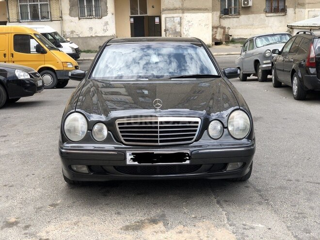 Mercedes E 240 2000, 316,000 km - 2.4 l - Bakı
