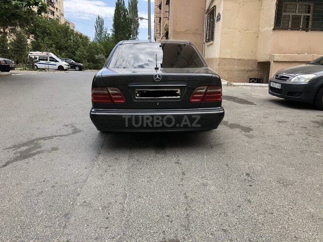 Mercedes E 240 2000, 316,000 km - 2.4 l - Bakı