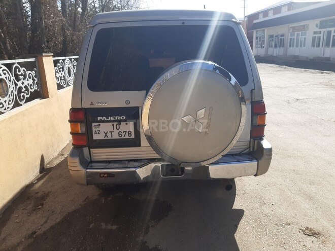 Mitsubishi Pajero 1992, 345,200 km - 2.5 l - Qusar