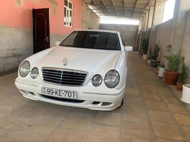 Mercedes E 220 2000, 352,968 km - 2.2 l - Bakı