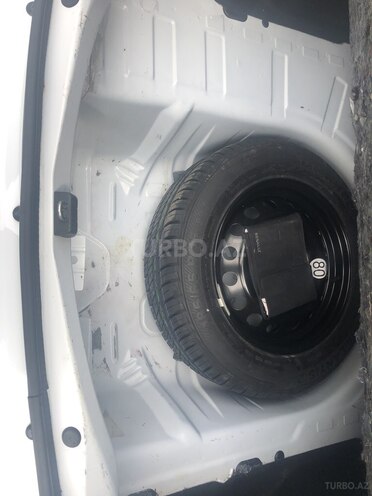 Renault Logan 2015, 134,000 km - 1.6 l - Bakı