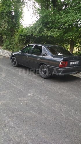 Opel Vectra 1995, 241,000 km - 2.0 l - Bakı