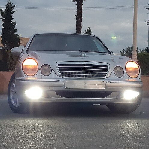 Mercedes E 320 2000, 261,000 km - 3.2 l - Bərdə