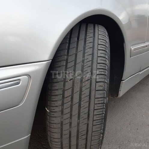 Mercedes E 320 2000, 261,000 km - 3.2 l - Bərdə