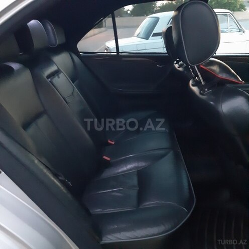 Mercedes E 320 2000, 261,000 km - 3.2 l - Bərdə