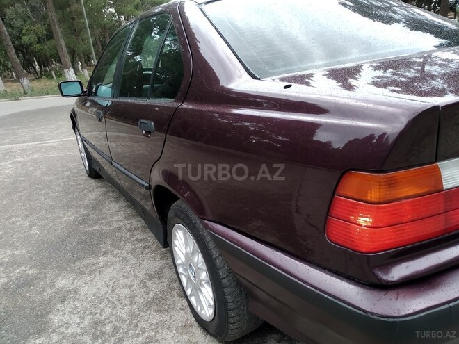 BMW 316 1993, 257,000 km - 1.6 l - Sumqayıt