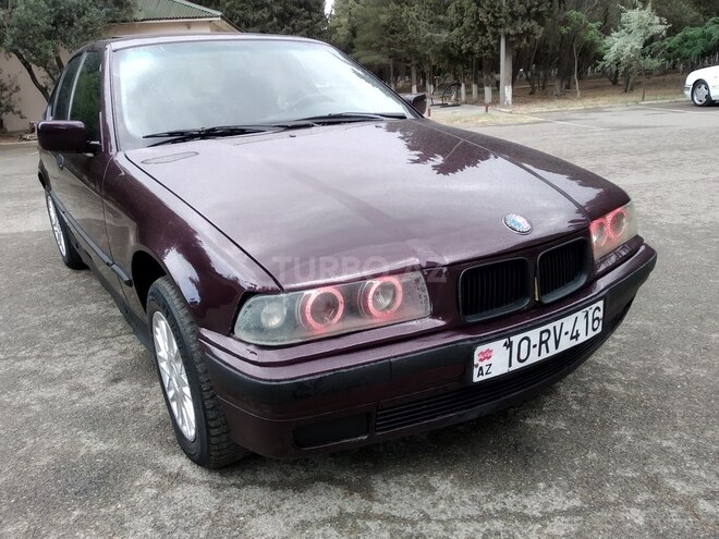 BMW 316 1993, 257,000 km - 1.6 l - Sumqayıt
