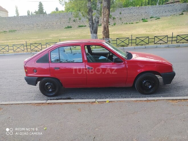 Opel  1981, 398,771 km - 1.3 л - Şəki