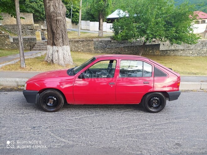 Opel  1981, 398,771 km - 1.3 л - Şəki