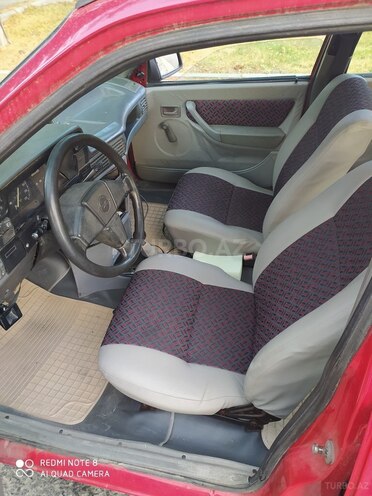 Opel  1981, 398,771 km - 1.3 л - Şəki