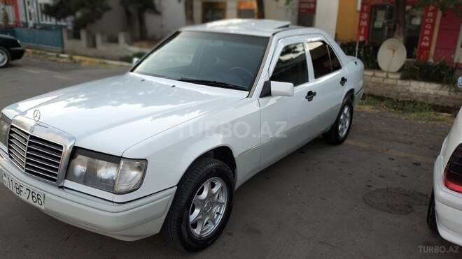 Mercedes E 200 1993, 358,417 km - 2.0 l - Beyləqan