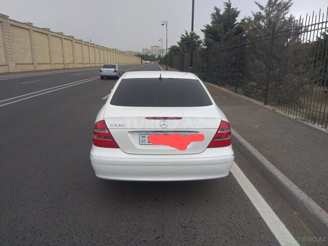 Mercedes E 320 2003, 268,000 km - 3.2 l - Bakı