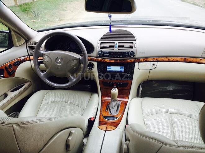 Mercedes E 320 2003, 268,000 km - 3.2 l - Bakı
