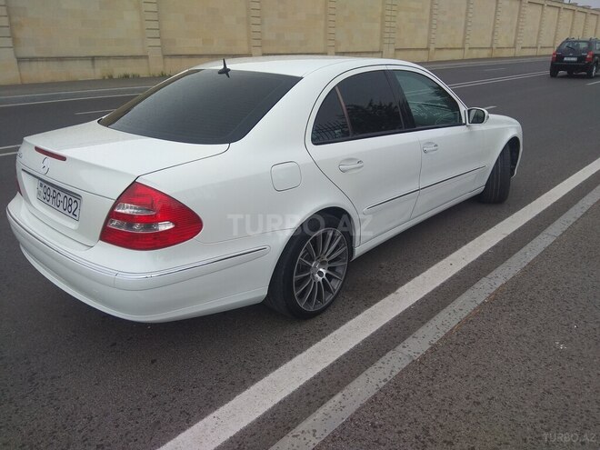 Mercedes E 320 2003, 268,000 km - 3.2 l - Bakı