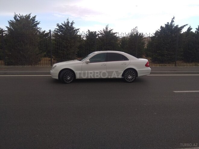 Mercedes E 320 2003, 268,000 km - 3.2 l - Bakı