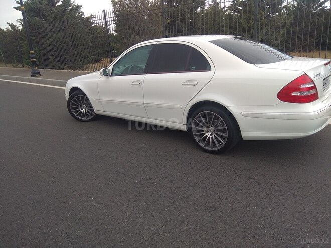 Mercedes E 320 2003, 268,000 km - 3.2 l - Bakı
