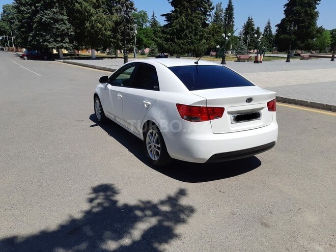Kia Cerato 2012, 185,000 km - 1.6 l - Qusar