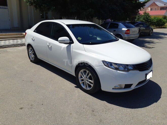 Kia Cerato 2012, 185,000 km - 1.6 l - Qusar
