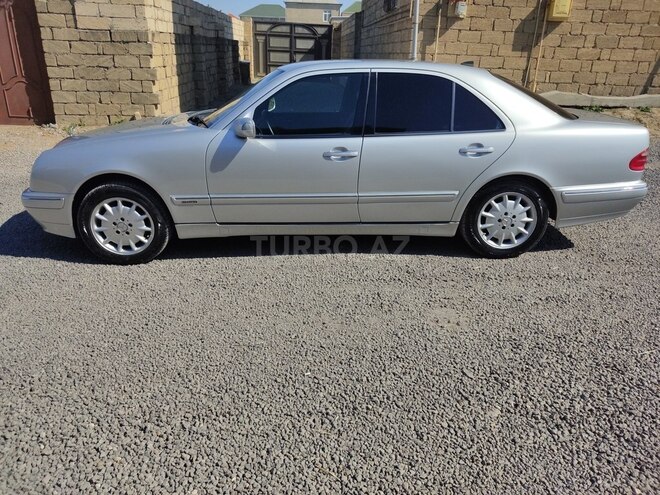 Mercedes E 240 2000, 304,943 km - 2.4 l - Sumqayıt