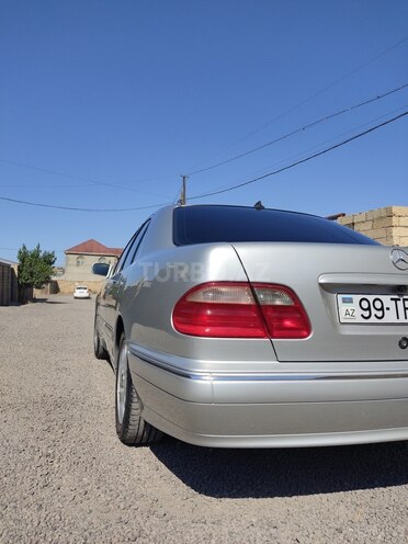 Mercedes E 240 2000, 304,943 km - 2.4 l - Sumqayıt