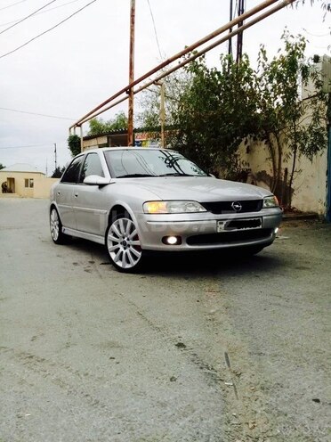 Opel Vectra 2000, 135,000 km - 1.8 л - Bakı