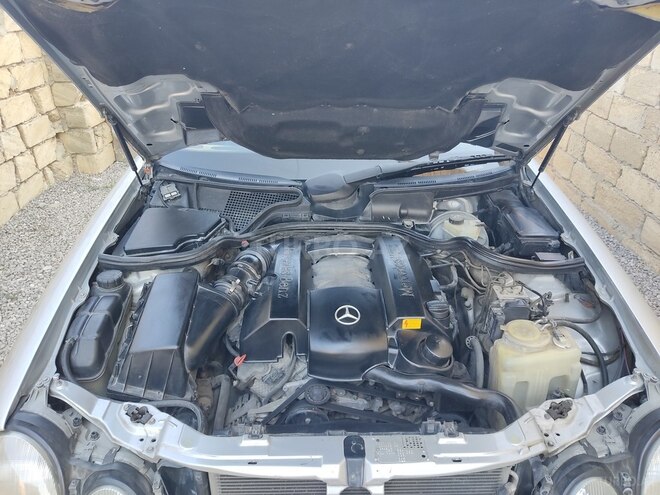 Mercedes E 240 2000, 304,943 km - 2.4 l - Sumqayıt