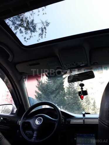 Volkswagen Passat 2002, 329,845 km - 1.8 l - Bakı
