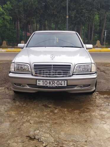 Mercedes C 240 2000, 202,000 km - 2.4 l - Tovuz